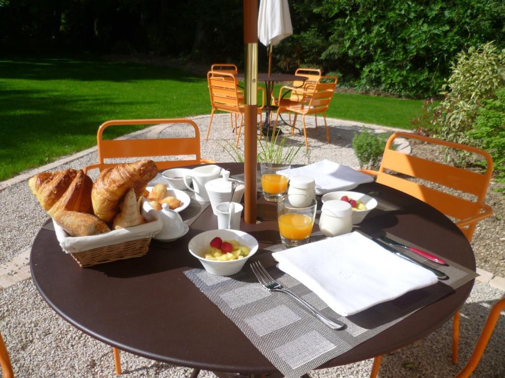Chambres D'Hotes Le Clos Des Tilleuls Demigny Esterno foto